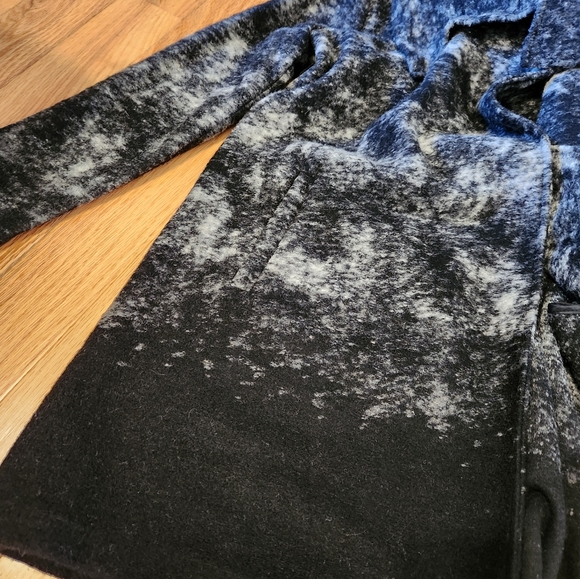 Perfect Fall/Spring Coat - Picture 15 of 17